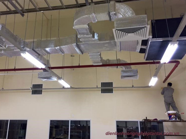 điều hòa công nghiệp nhà xưởng long an